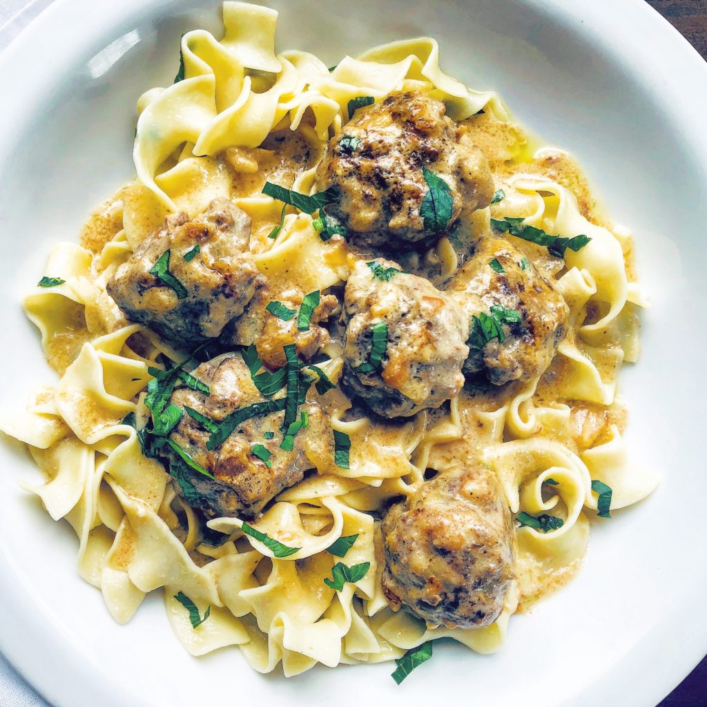 Lovely Swedish Meatballs In Brown Gravy – A Cook Named Rebecca