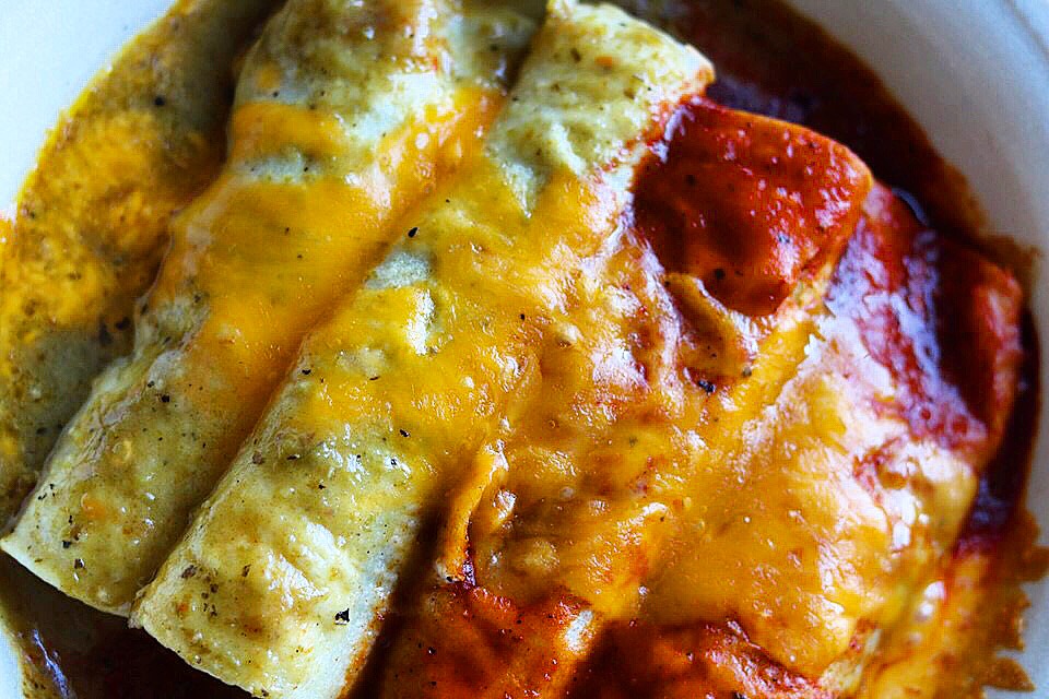 We Love New Mexico Hatch Green Chile Beef Enchiladas – A cook named Rebecca