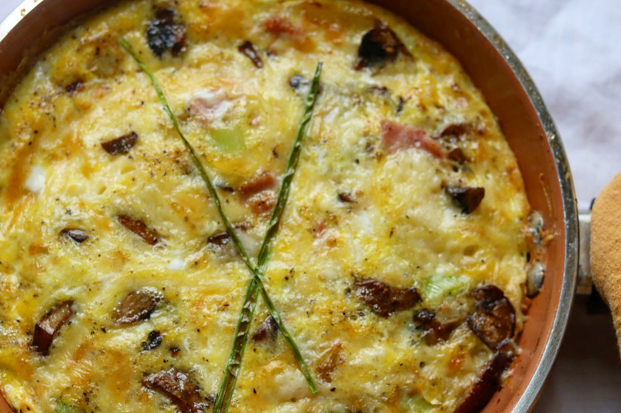 Simple and Delicious, Ham and Mushroom Frittata – The 2 Spoons