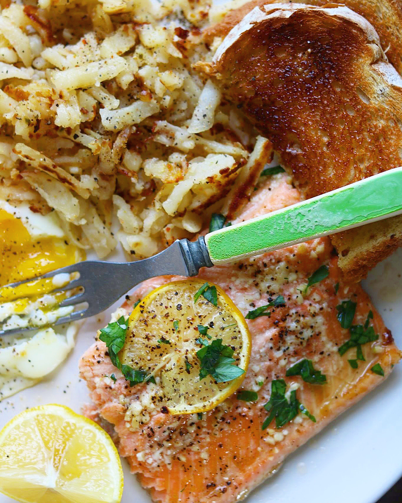 Easy Lemony Baked Steelhead Trout